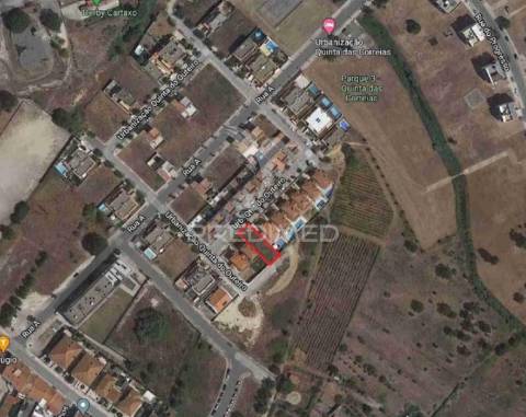 Terreno urbano de 400m2 no cartaxo