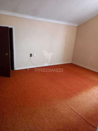 Moradia t4 na praia da vitória – santa cruz