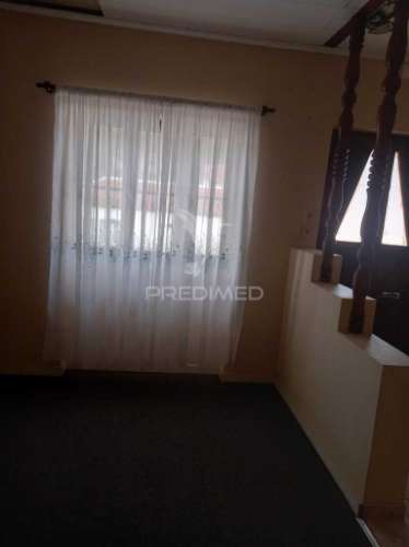 Moradia t4 na praia da vitória – santa cruz