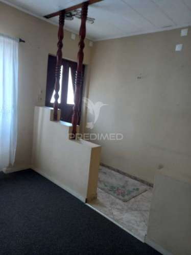 Moradia t4 na praia da vitória – santa cruz