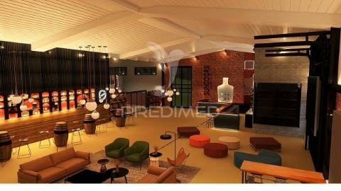 Quinta com fábrica de gin  e cerveja artesanal