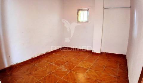 Moradia t6 com anexos e terreno em pousados – a 5 minutos de alcanena