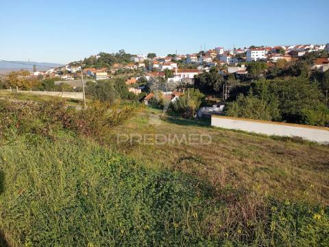 Lote de terreno  urbano  648 m2  na chamusca