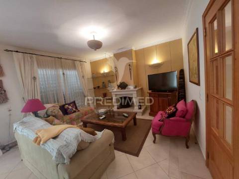 Vilamoura - moradia em condominio com piscina  / house with 3 bedrooms