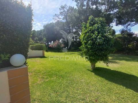 Vilamoura - moradia em condominio com piscina  / house with 3 bedrooms