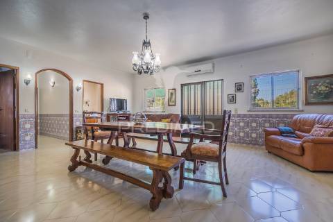 Moradia t10 - bifamiliar