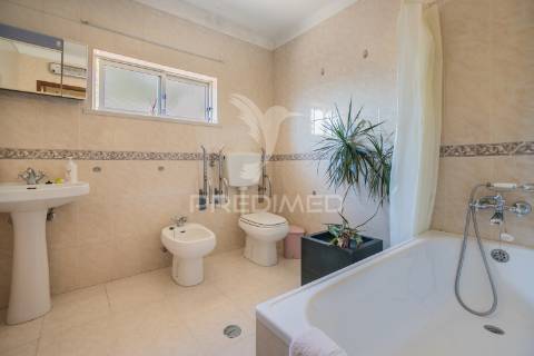 Moradia t10 - bifamiliar