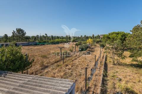 Quinta com viabilidade para construção de moradias