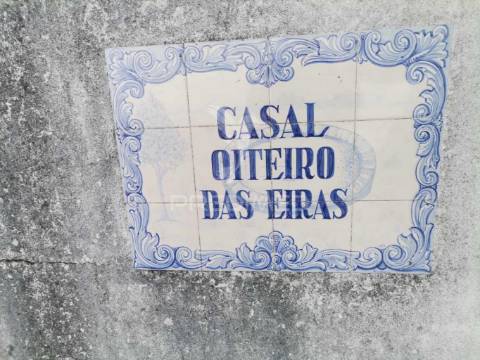 Valor negociável- encantadora moradia renovada em pedra e madeira.