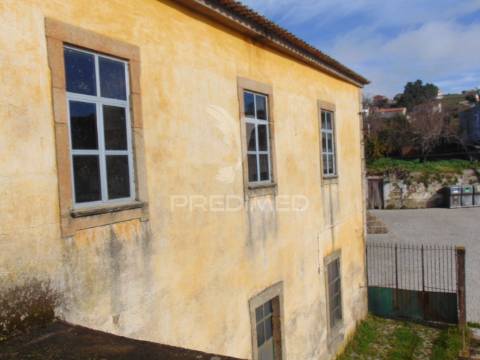 Azenha para recuperar em abaças - vila real