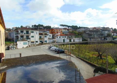 Azenha para recuperar em abaças - vila real