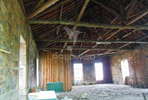 Azenha para recuperar em abaças - vila real