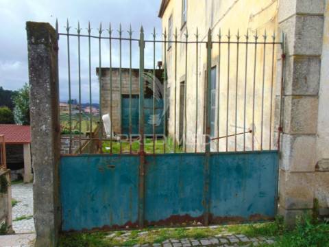 Azenha para recuperar em abaças - vila real