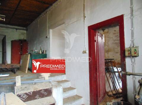 Azenha para recuperar em abaças - vila real