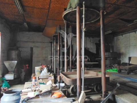 Azenha para recuperar em abaças - vila real