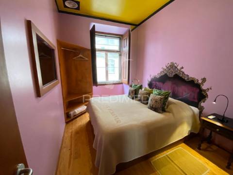 Baixa de lisboa apartamento t2  com 3 casas de banho