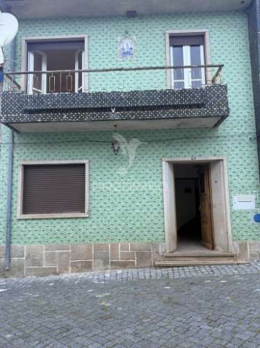 Moradia v3 em monforte da beira, castelo branco