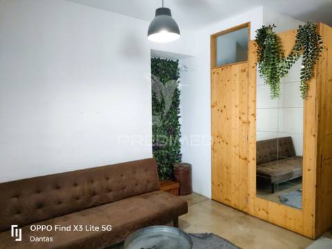 Apartamento t1, entre a baixa de lisboa e o castelo são jorge