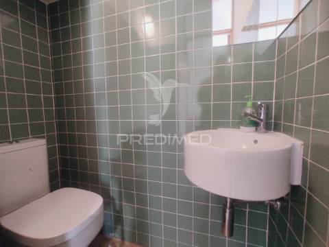 Apartamento t1, entre a baixa de lisboa e o castelo são jorge