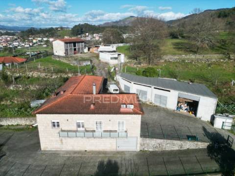 Quinta com 11 hectares, em guimarães