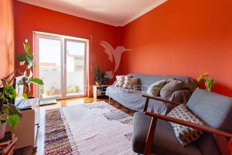 Apartamento t1+1 - 220.000 € - cova da piedade - almada