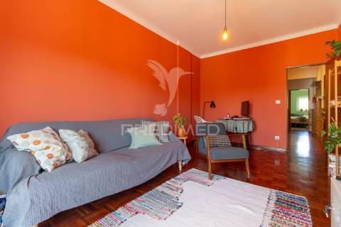 Apartamento t1+1 - 220.000 € - cova da piedade - almada