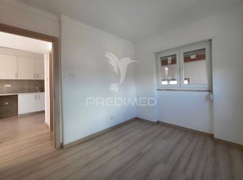 Moradia t3 + restaurante, próximo de caldas da rainha e salir do porto