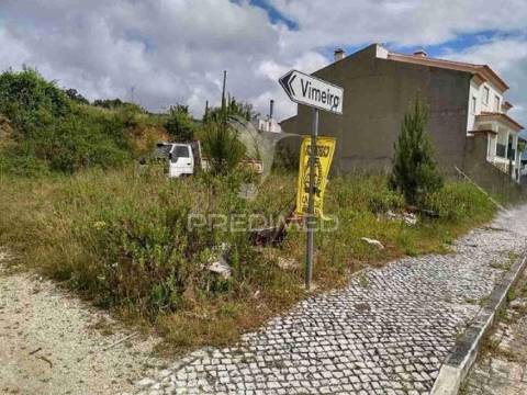 Lote de terreno para construção no centro de vimeiro (alcobaça)