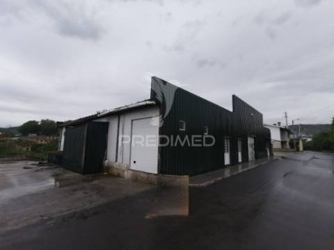 Armazém com dois pisos e 2.115 m²,  préstimo, águeda, aveiro