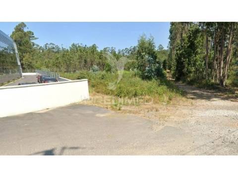 Terreno urbano para construção de armazém/atividade industrial – loureiro, oliveira de azeméis, aveiro