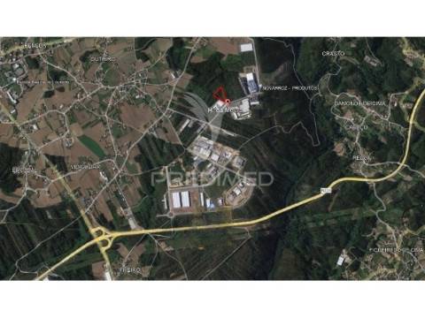 Terreno urbano para construção de armazém/atividade industrial – loureiro, oliveira de azeméis, aveiro