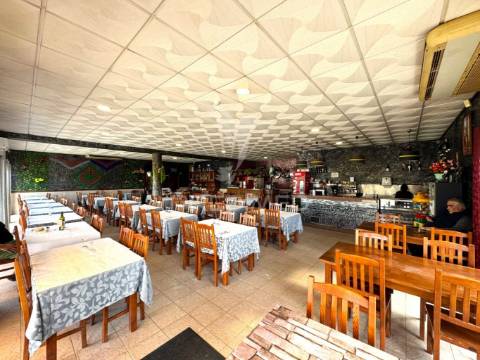 Espaço comercial ou armazém em souto santa maria - guimarães