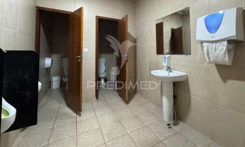 Espaço comercial ou armazém em souto santa maria - guimarães