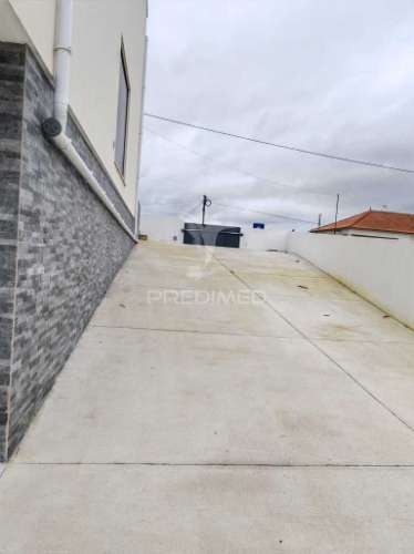 Moradia t4 nova em ourém