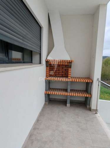 Moradia t4 nova em ourém