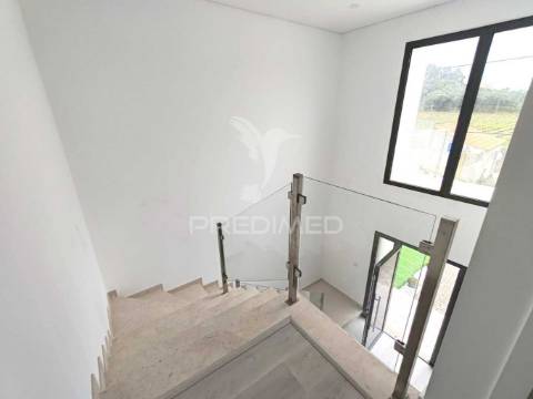 Moradia t4 nova em ourém