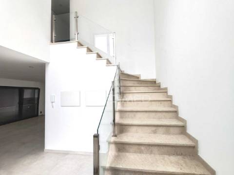 Moradia t4 nova em ourém