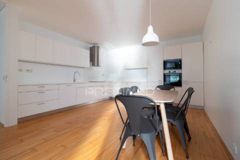 Moradia t4 na casa branca funchal