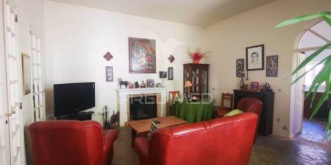 Prédio urbano para venda em portalegre