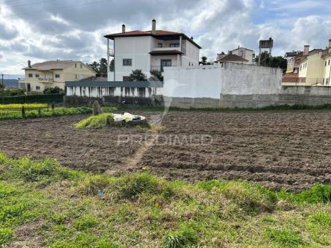 Terreno de 1.499 m² em leiria - casal dos matos