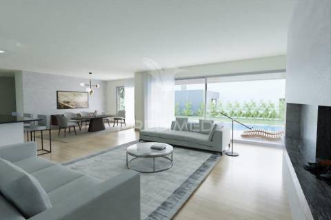 Moradia independente t5 com piscina privada