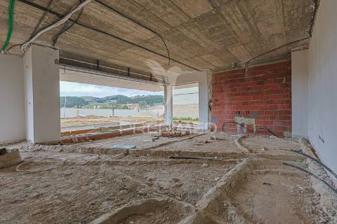 Moradia independente t5 com piscina privada