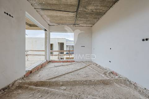 Moradia independente t5 com piscina privada