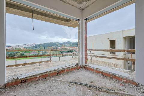 Moradia independente t5 com piscina privada