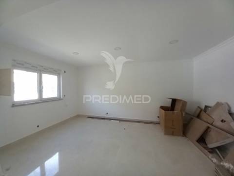 Moradia t3+2  remodelada