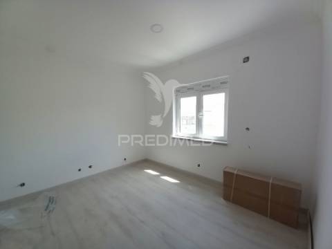 Moradia t3+2  remodelada