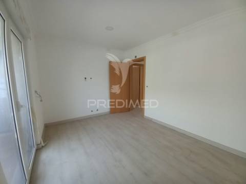 Moradia t3+2  remodelada