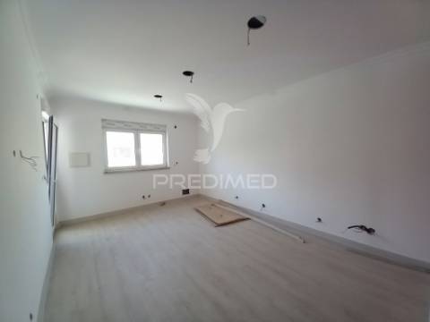 Moradia t3+2  remodelada