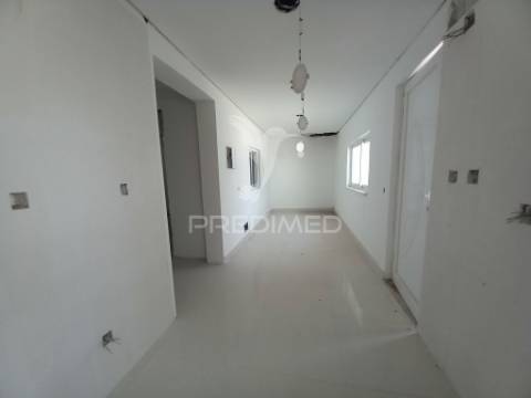 Moradia t3+2  remodelada