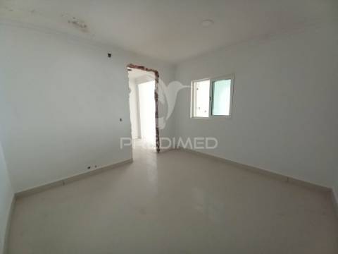 Moradia t3+2  remodelada